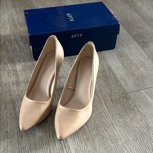 Beige heels